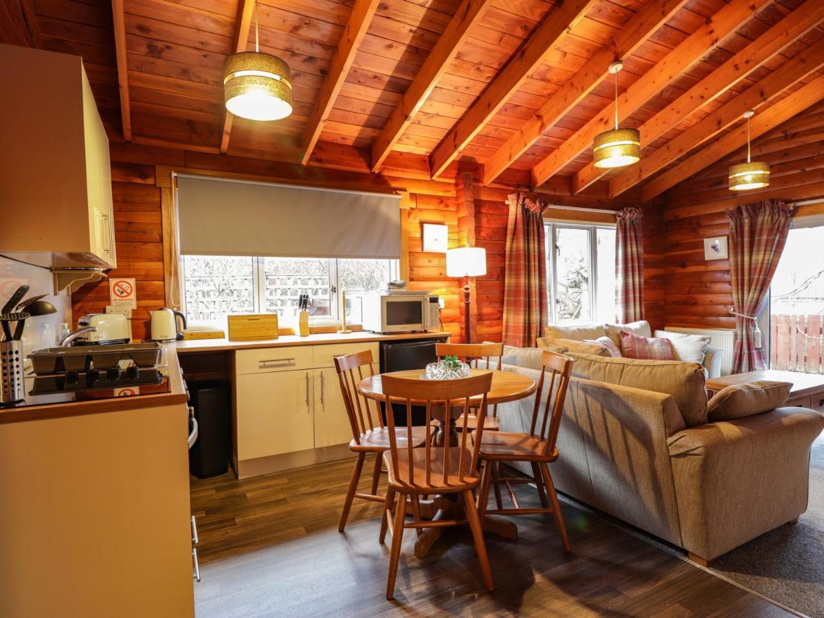 Spruce Lodge Стратпеффер Экстерьер фото